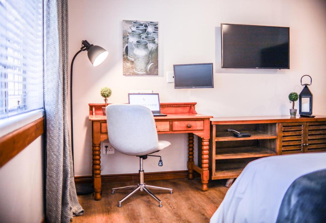 Modern Farm Apartment Lichtenburg ภายนอก รูปภาพ
