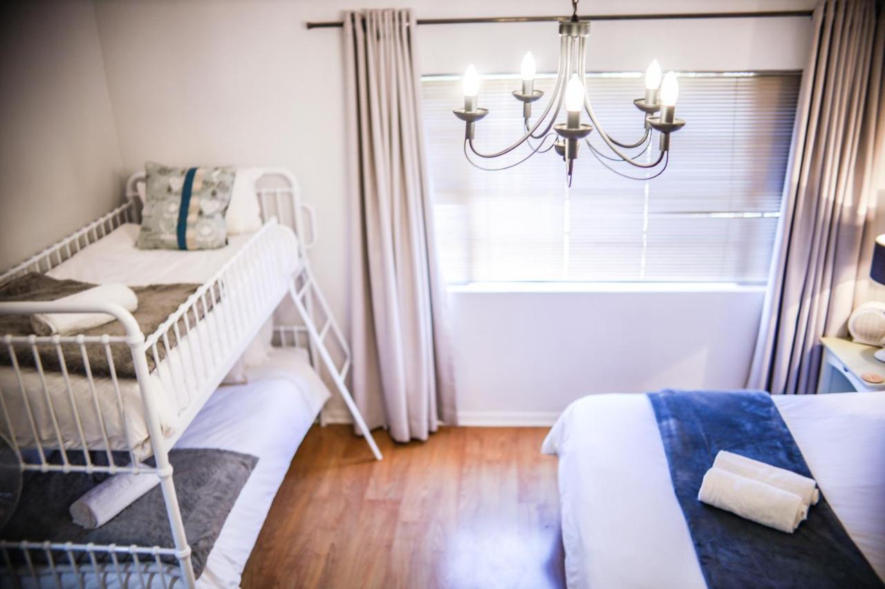 Modern Farm Apartment Lichtenburg ภายนอก รูปภาพ