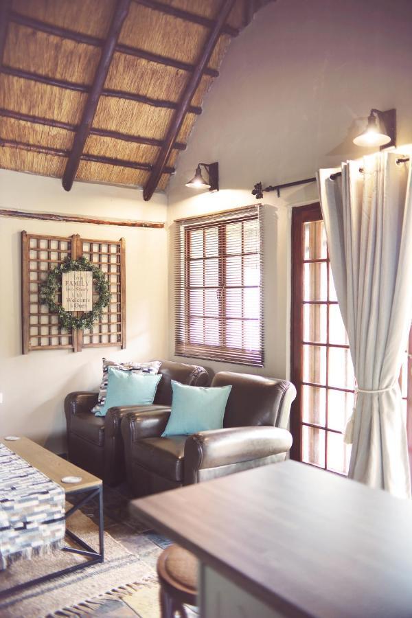 Modern Farm Apartment Lichtenburg ภายนอก รูปภาพ