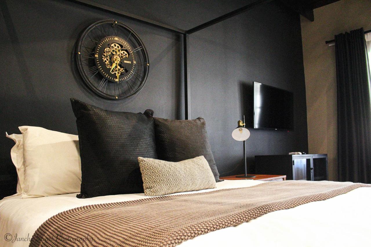 Modern Farm Apartment Lichtenburg ภายนอก รูปภาพ