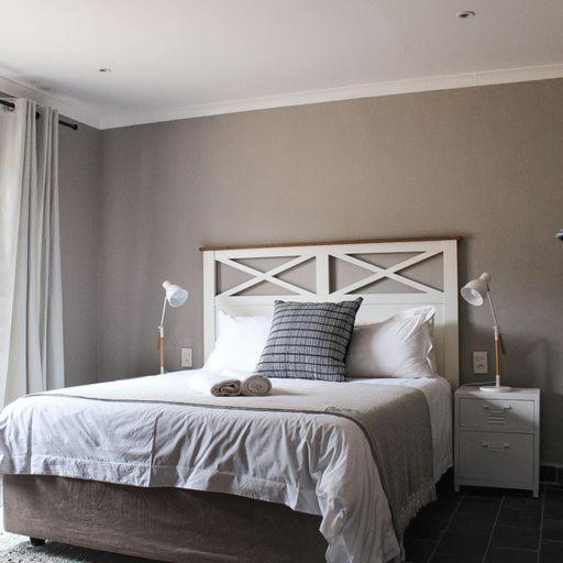 Modern Farm Apartment Lichtenburg ภายนอก รูปภาพ