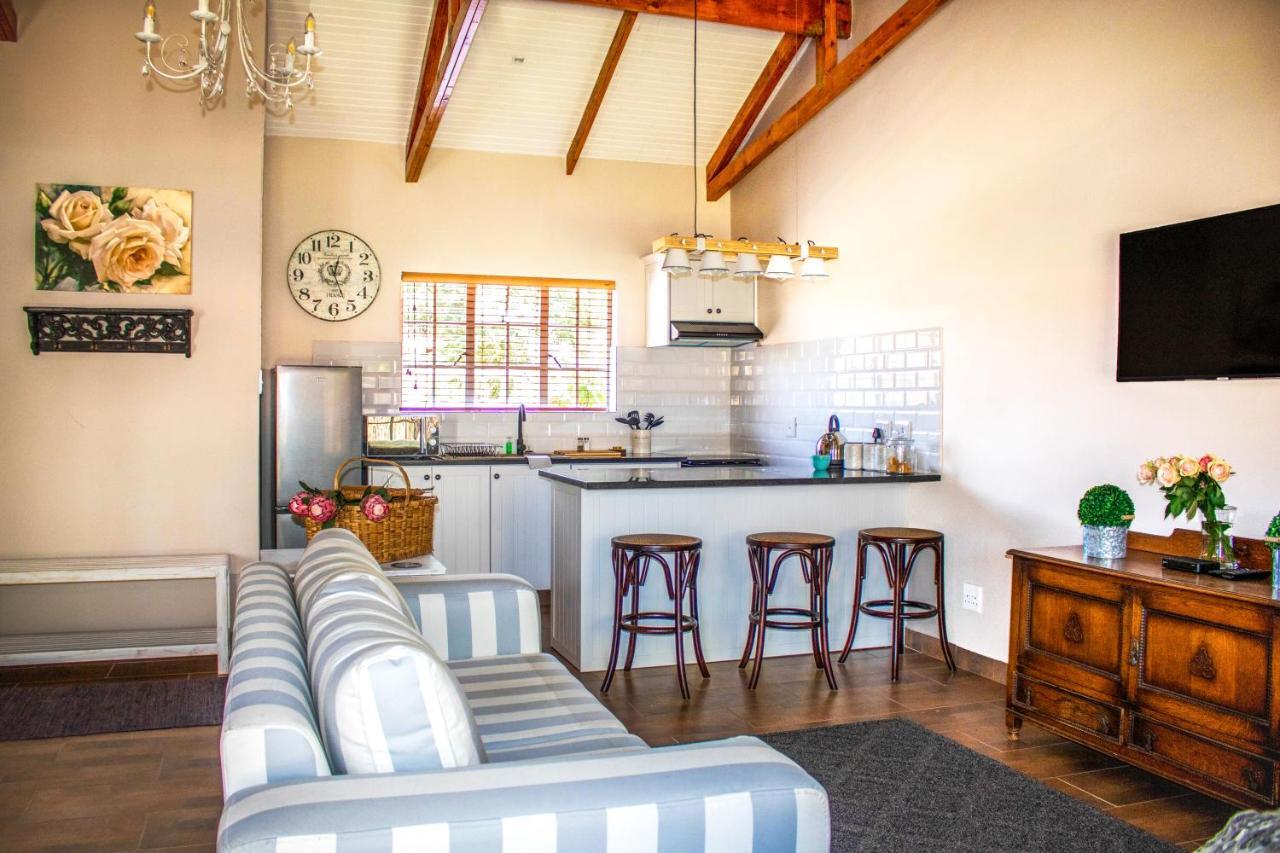 Modern Farm Apartment Lichtenburg ภายนอก รูปภาพ