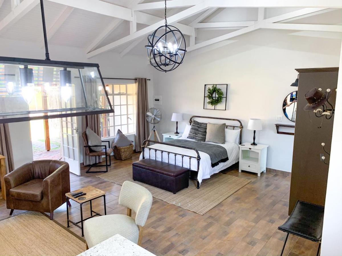 Modern Farm Apartment Lichtenburg ภายนอก รูปภาพ